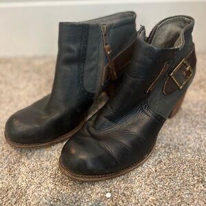 Caterpillar Annette ankle boots